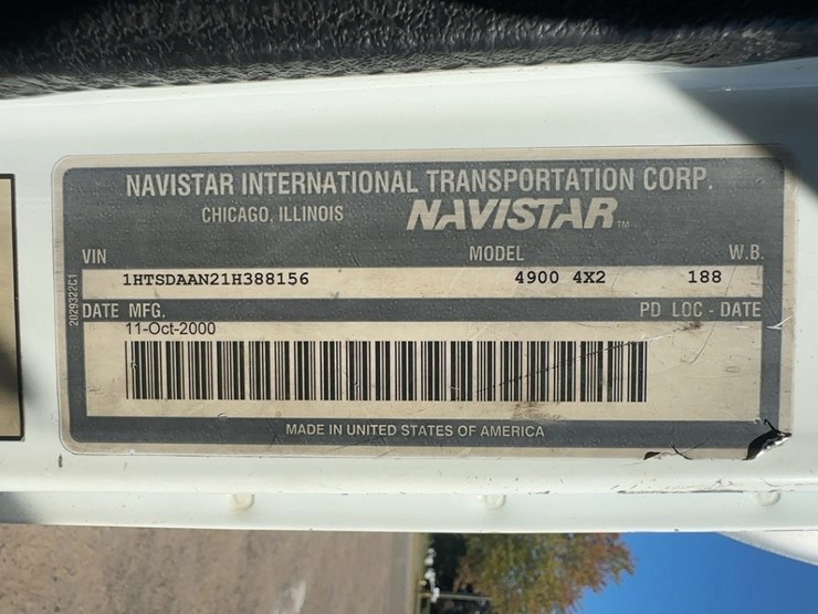 2001-international-4900-image-24