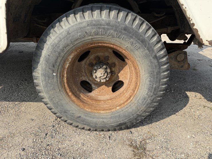 1975-ford-f350-image-46