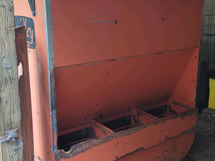 smidley-livestock--feeder-5'5"x3'x5'2"-image-3
