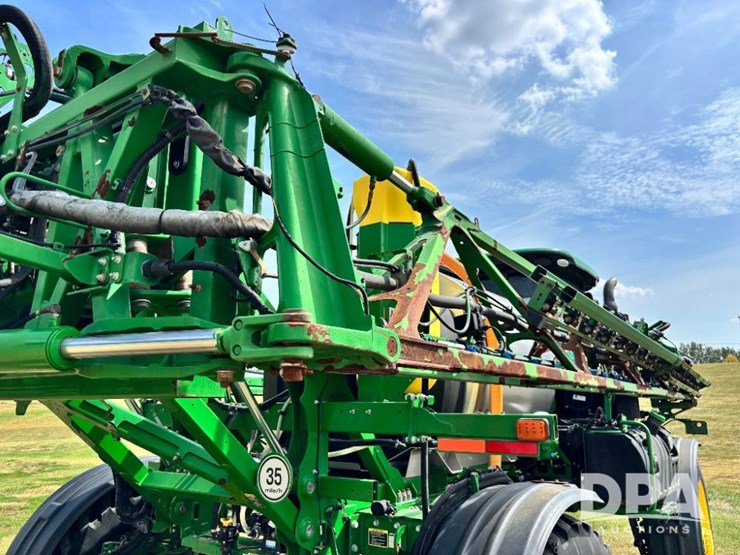 2018-john-deere-r4038-image-102