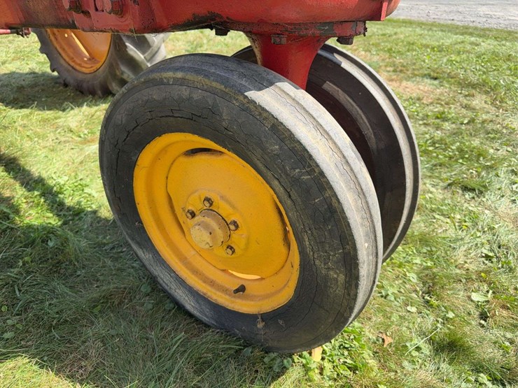 massey-ferguson-44-image-13