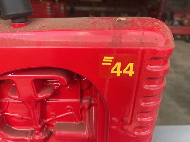 massey-ferguson-44-image-3