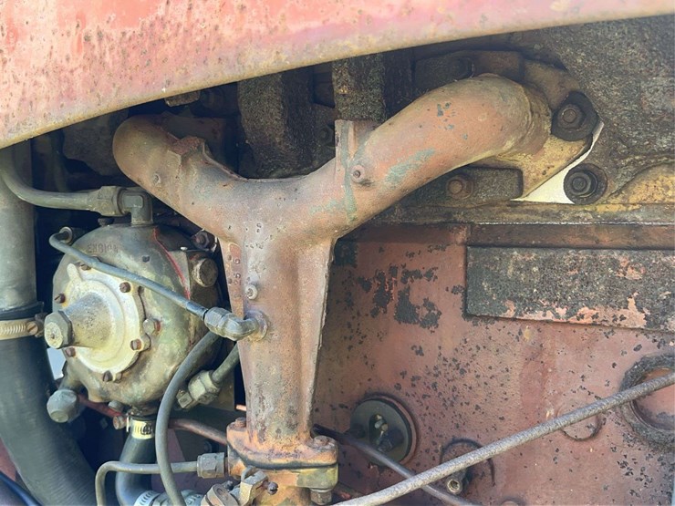 massey-ferguson-444-image-22