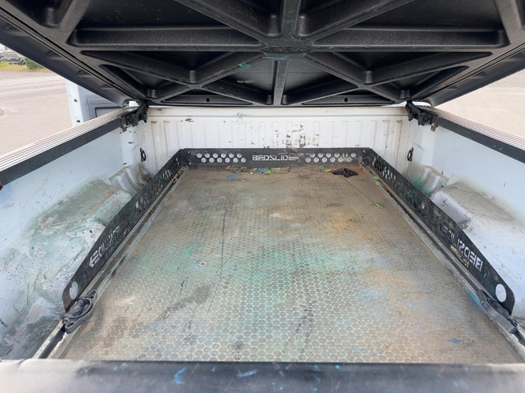 2016-ford-f250-xl-image-13