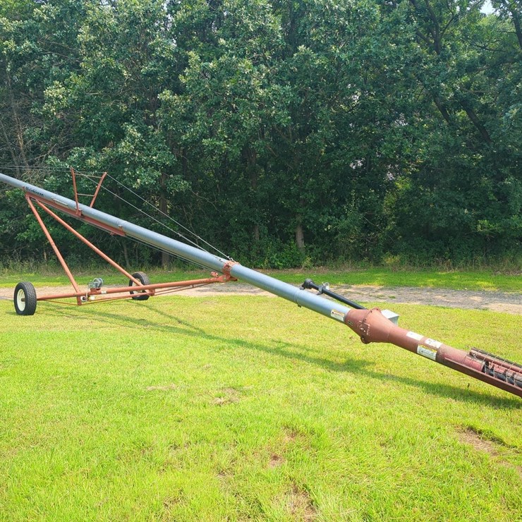 Hutchinson/Mayrath Auger, 65' Approximately, 8"