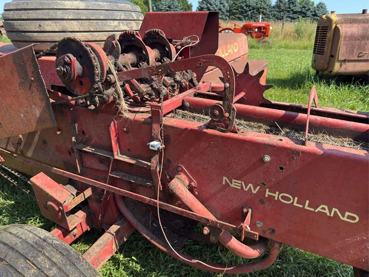 new-holland-273-image-4