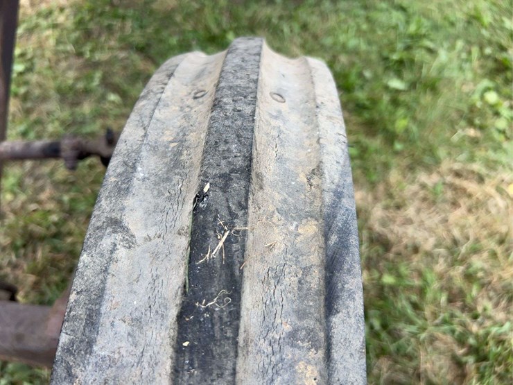 massey-ferguson-22-image-17
