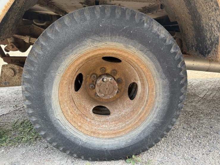 1975-ford-f350-image-40