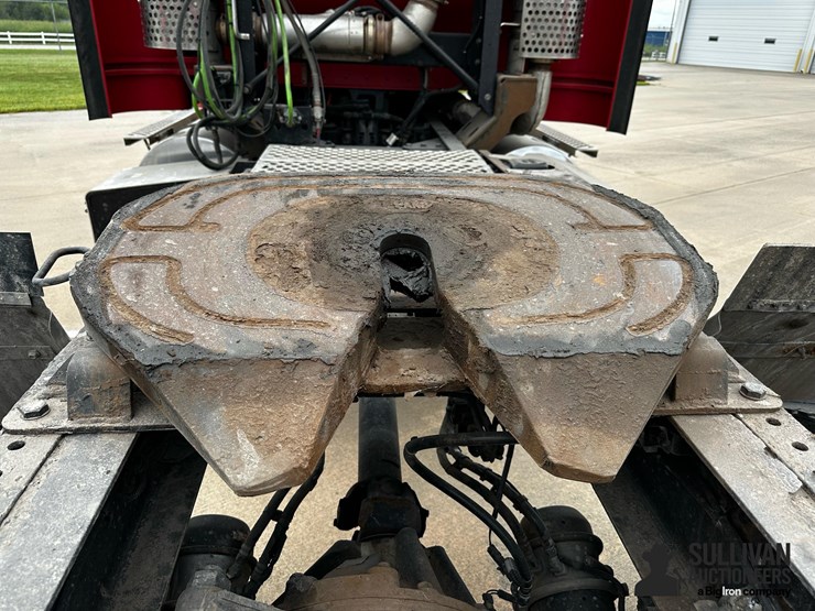 2012-kenworth-t440-image-18