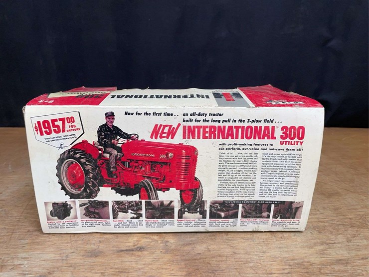 1/16-ih-300-3-millionth-nib-ertl-image-5