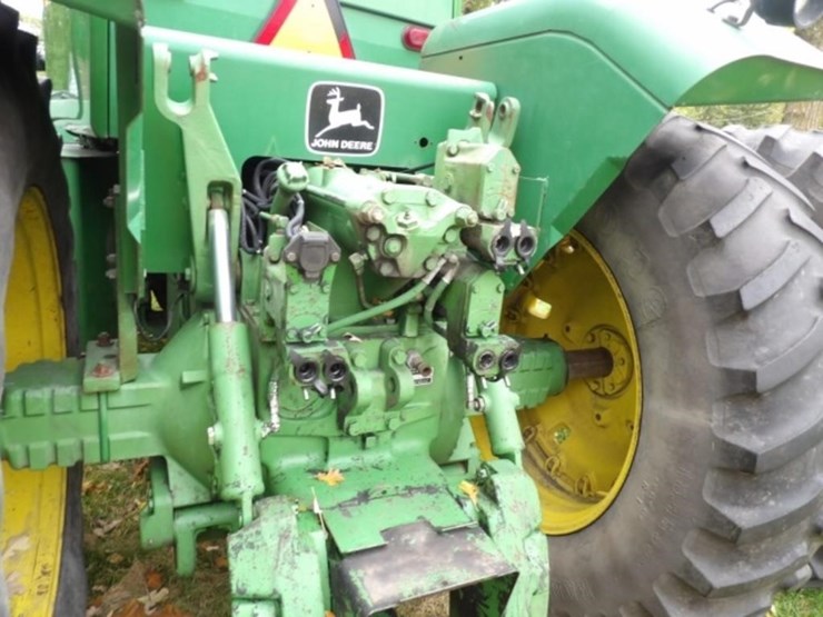 1981-john-deere-8440-image-32