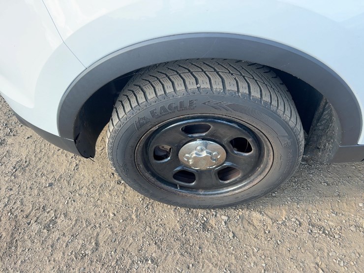 2013-ford-explorer-image-11