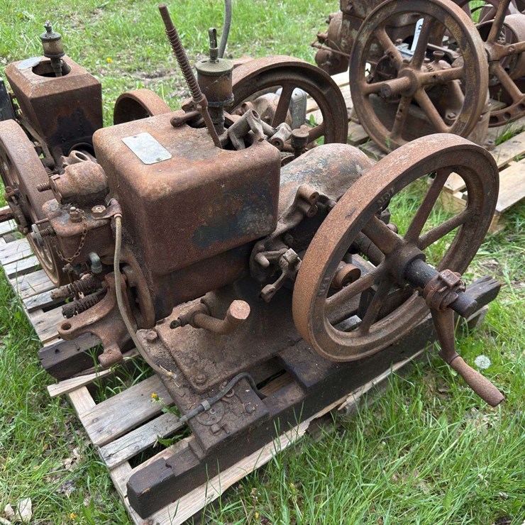 MCCORMICK M