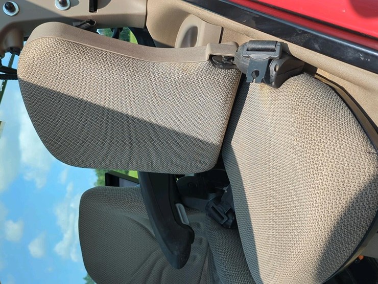 case-ih-maxxum-125-image-23