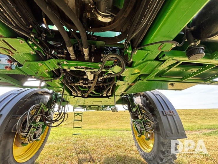 2018-john-deere-r4038-image-69