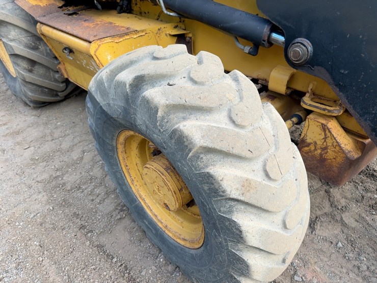 2005-caterpillar-430d-it-image-13