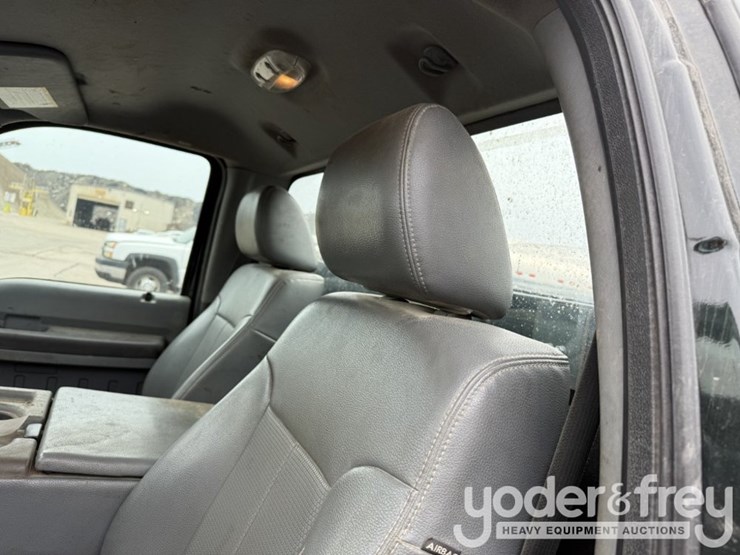 2016-ford-f350-xl-image-9