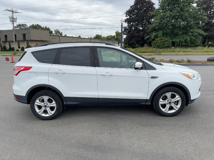 2016-ford-escape-se-image-6