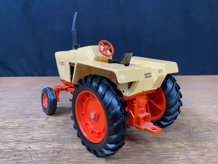 1/16-case-1270-ertl-image-4