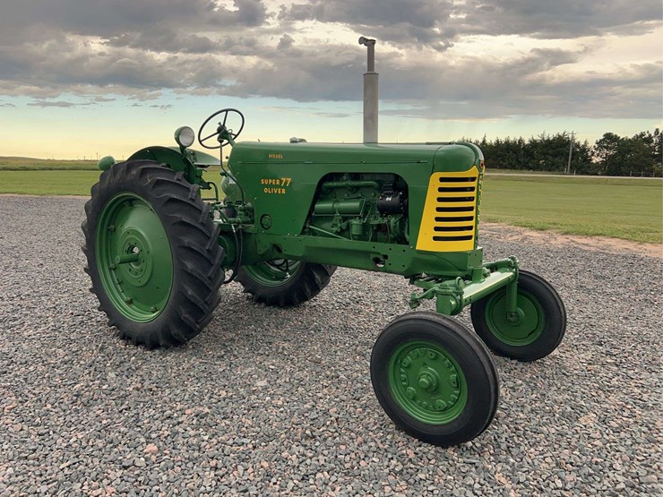 1955-oliver-super-77-image-1
