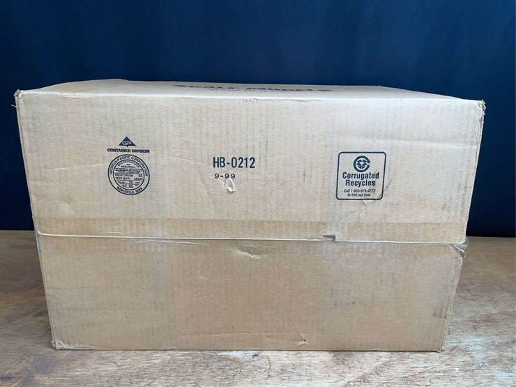 1/8-ih-856-1999-fps-nib-sm-image-15