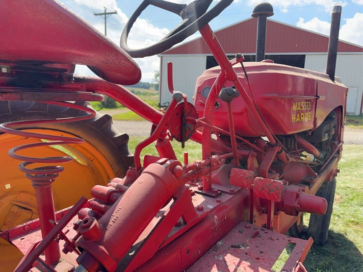 massey-ferguson-44-image-26