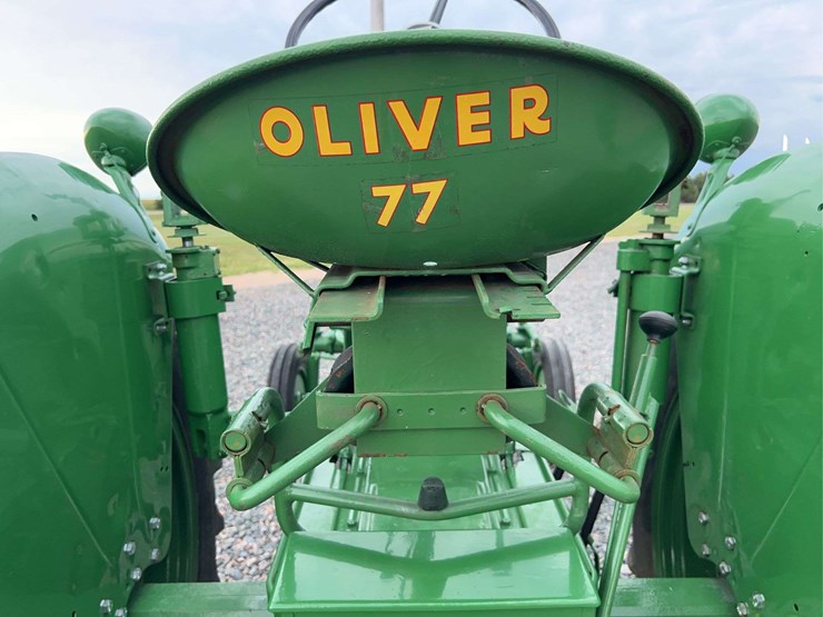 1955-oliver-super-77-image-41