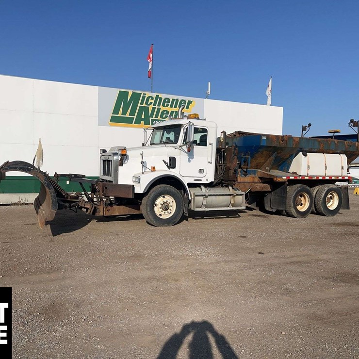 2002 FREIGHTLINER FLD112