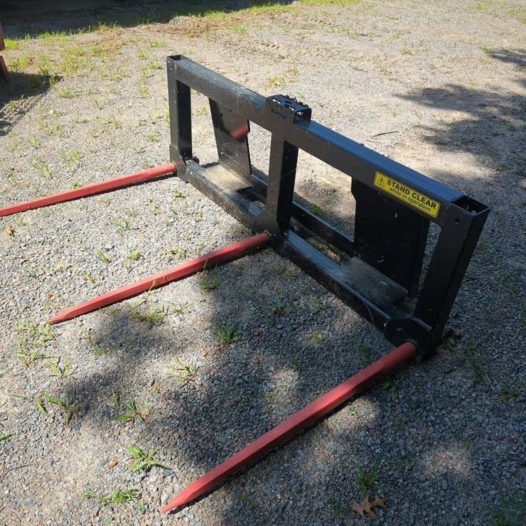 Messer Bale Spear Skid Steer Attachment, 5'