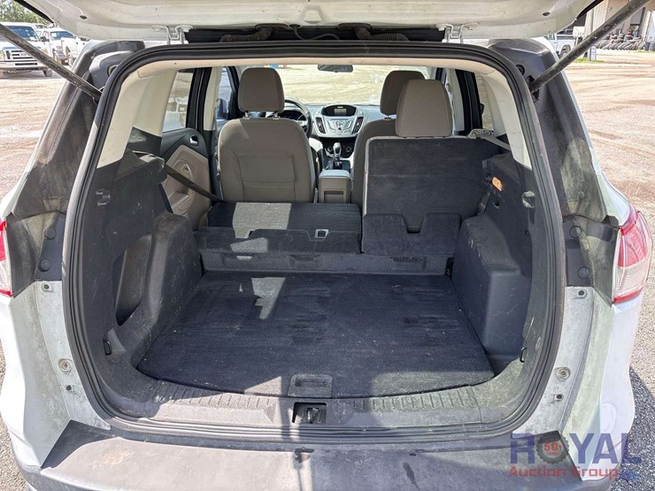 2015-ford-escape-image-21