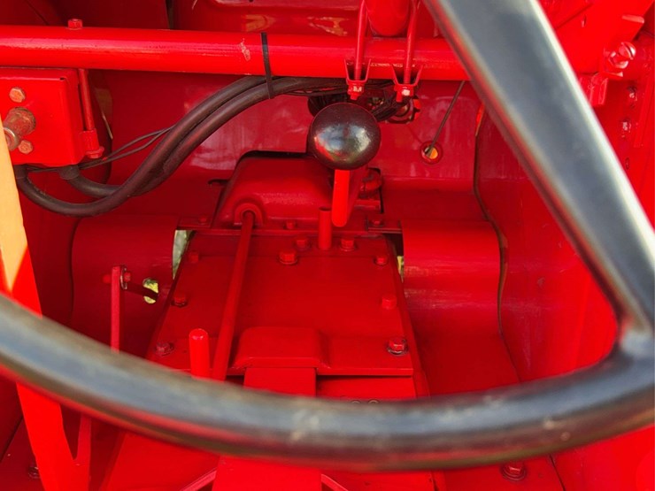 massey-ferguson-44-image-32