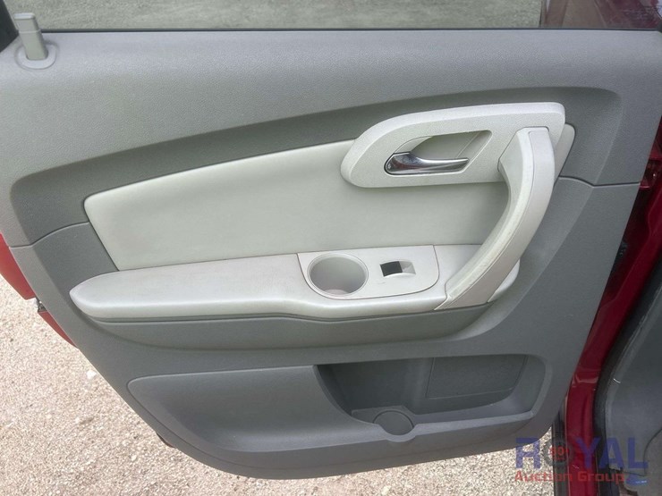 2012-chevrolet-traverse-ltz-image-19