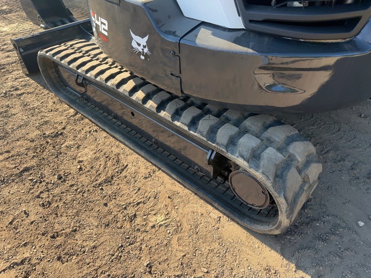 2021-bobcat-e42-image-22