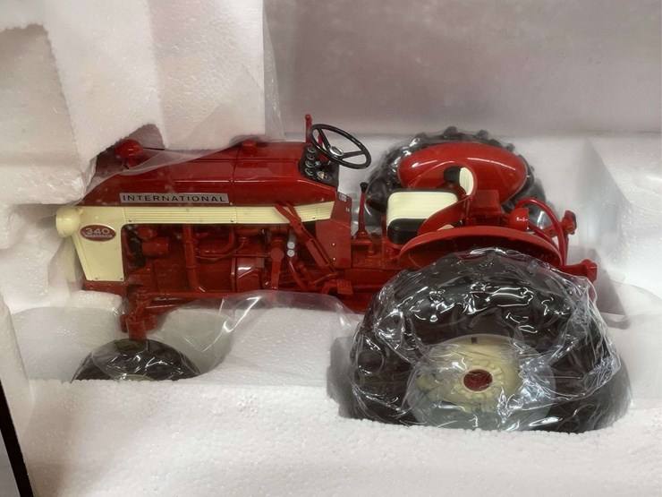 1/16-ih-340-w/-plow-nib-sc-image-8