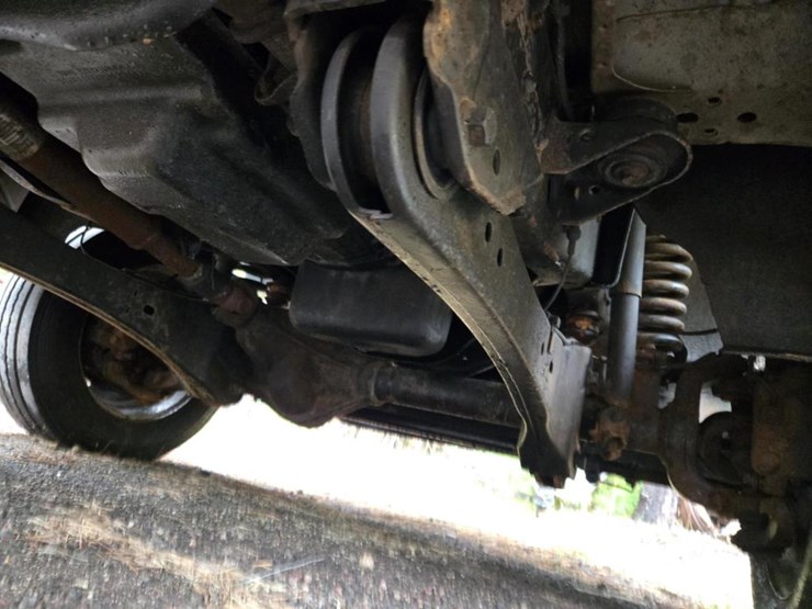 2010-ford-f550-image-40