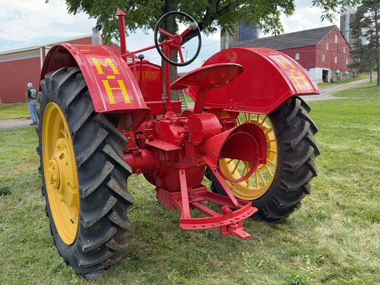 massey-harris-challenger-image-7