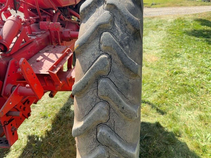 massey-ferguson-44-image-24