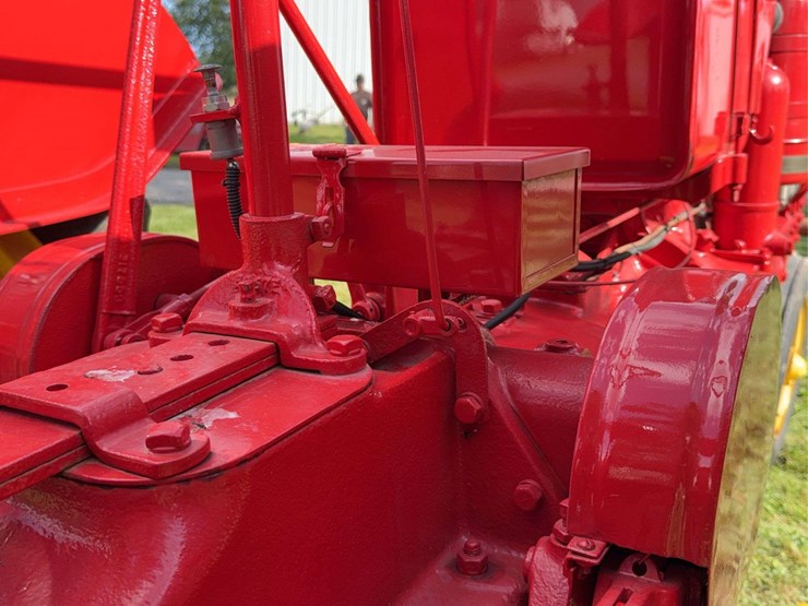 massey-harris-challenger-image-32