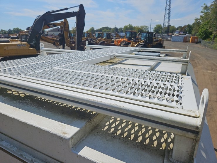 2019-ford-f550-xl-image-26