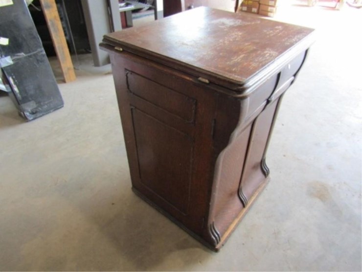 new-home-sewing-machine-w/attachments-&-cabinet-image-23