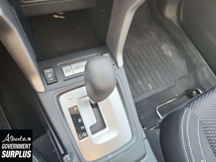2015-subaru-forester-image-11