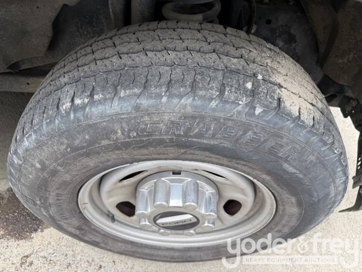 2020-ford-f250-xl-image-39