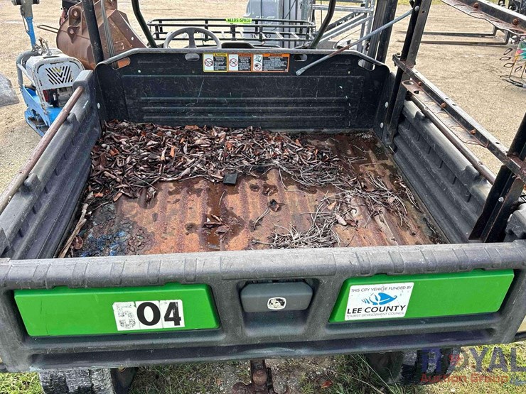 2016-john-deere-gator-image-6