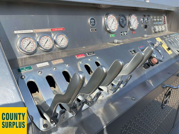 1996-freightliner-fl80-image-19