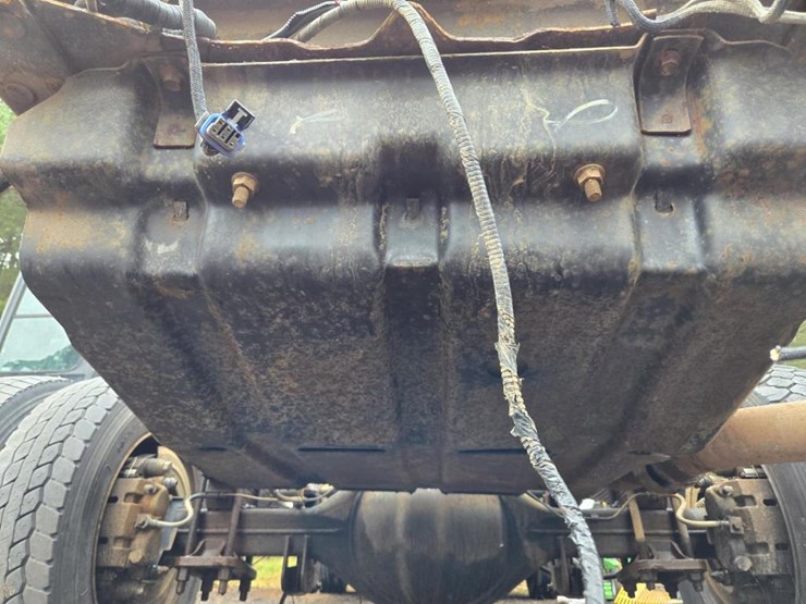 2010-ford-f550-image-35