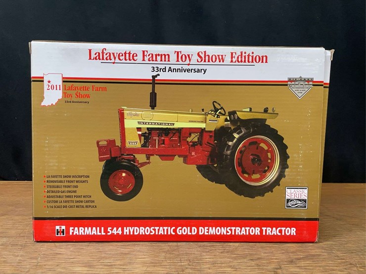 1/16-farmall-544-gold-demonstrator-2011-lafayette-nib-sc-image-4