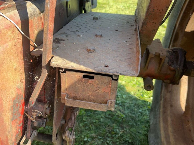massey-ferguson-44-image-46