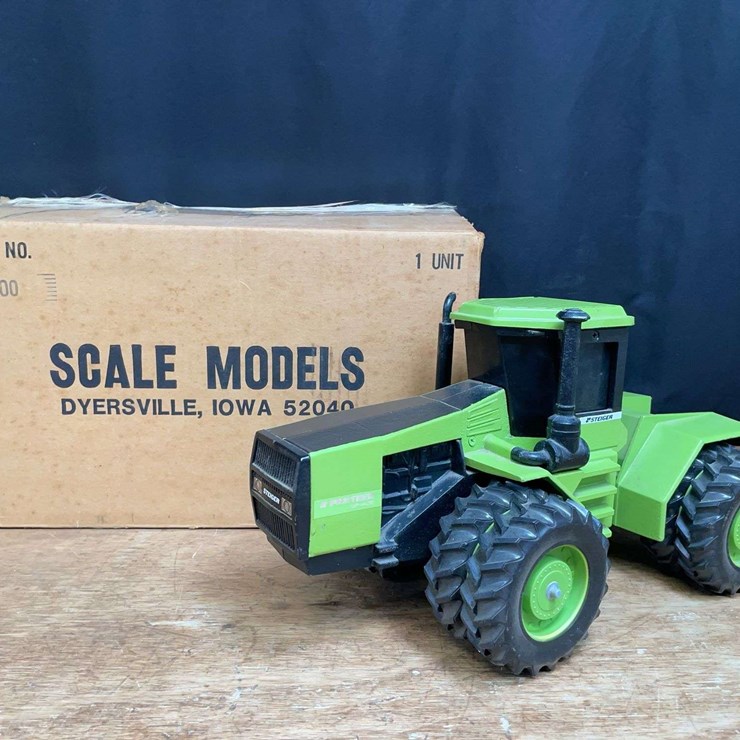 1/16 Steiger Panther CP-1400 NIB SM