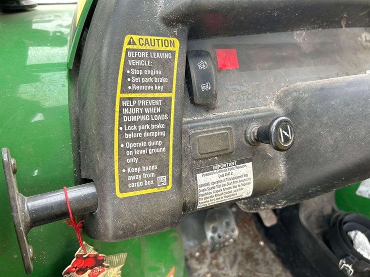 2017-john-deere-gator-image-19