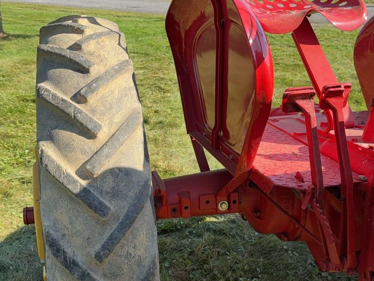 massey-ferguson-81-image-28